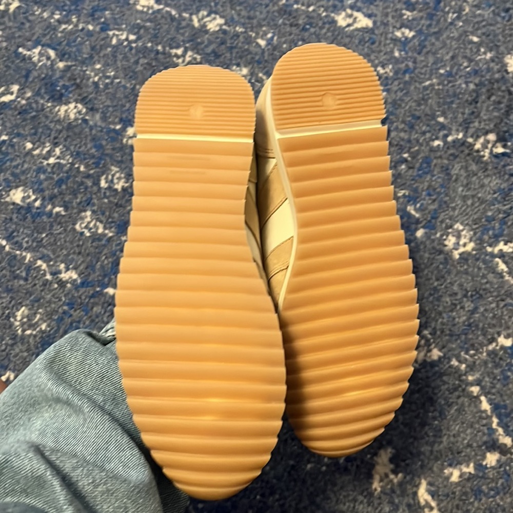 Able Tan and Cream Women's Sneakers - Picture 6 of 7